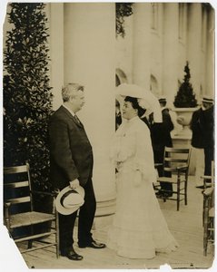 Rouva Norman Mack, Gov Odell, St Louis Exposition 1903 tekijältä Jessie Tarbox Beals