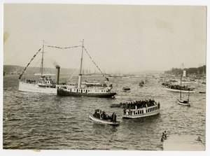 Naval Parade, 25. syyskuuta Yleisnäkymä Grantin haudalle tekijältä Jessie Tarbox Beals