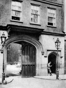 1500-luvun portti Charterhouseen, Lontoo, 1926-1927.