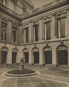 Drapers Hallin sisäpiha Throgmorton Streetillä, vuodelta 1935.