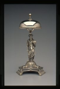 Illalliskello, n. 1860-70 (hopea) tekijältä John Bogert