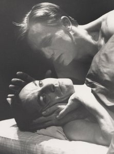 Angels In America kirjoittanut Tony Kushner tekijältä John Haynes