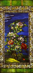 Pionit tuulessa ja Kakemono-reunukset tekijältä John La Farge