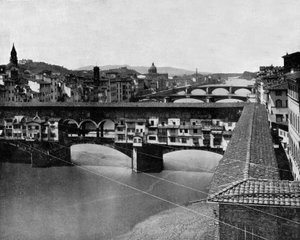 Ponte Vecchio Firenzessä, Italiassa, vanha silta Arno-joella (b/w kuva)