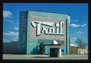 Trail Drive-In, Amarillo, Texas, USA tekijältä John Margolies