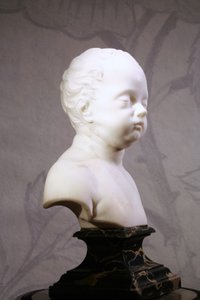 Lord Harleyn rintakuva, n. 1725 (marmori)