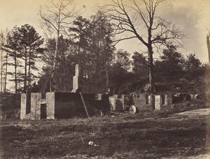 Ruins on Gaines Mill, Virginia., huhtikuu 1865 (albumiiniprintti kiinnitetty kudospaperille)