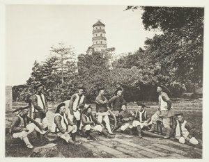 Tatarisotilaat, n. 1868. tekijältä John Thomson
