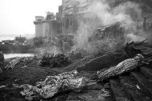 Manikarnika Ghat, Varanasi, 2016 (kuva)