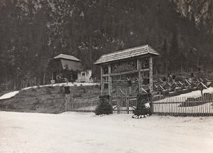 Albumi "Oma maailmansota - muistoja Lounaisrintamasta Kärntenissä, Italiassa, Trentino-Alto Adigessa) 31.3.1915-12.11.1918 - Josef Zohles Wien": sotilaallinen hautausmaa Seissessä tekijältä Josef Zohles