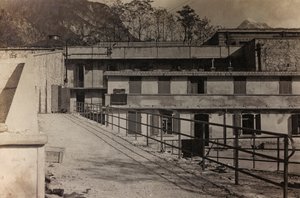 Albumi "Oma maailmansota - muistoja Lounaisrintamasta Kärntenissä, Italiassa, Trentino-Alto Adigessa) 31.3.1915-12.11.1918 - Josef Zohlen Wien": Chiusaforten linnoitus tekijältä Josef Zohles