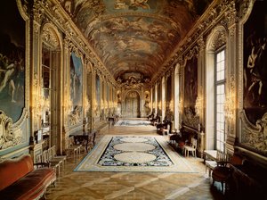 Näkymä Hotel de Toulousen Galerie Doreesta, n. 1720 tekijältä Jules Hardouin Mansart