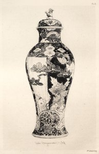 Keraamisen taiteen historia: A Descriptive and Philosophical Study of the Pottery of All Ages and All Nations: Japan: Krysanthemo-Paeonian Family. -Kannu, "Potiche", jossa on Fo:n koira ja vedestä hyppäävä karppi (levy III).