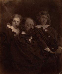 Alfred Tennyson poikiensa kanssa,1865 (kuva) tekijältä Julia Margaret Cameron