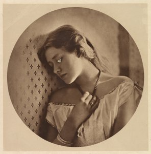 Ellen Terry, kuusitoistavuotiaana, - tekijältä Julia Margaret Cameron