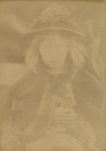 [Tunnistamaton lapsi], 1873. tekijältä Julia Margaret Cameron