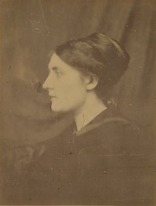 [Tunnistamaton nainen profiilissa], 1866-68. tekijältä Julia Margaret Cameron