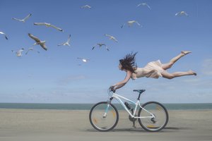 Flying Woman -rantapyörä tekijältä Karim Aboukelela