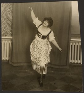 Mlle Vera Gartang baletissa "Soittorasia".