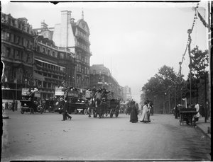 Piccadilly, City Of Westminster, Lontoo, 20.6.1911 (b/w kuva) tekijältä Katherine Jean Macfee