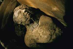 Egypti; Arkeologia; Vanha valtakunta; Saqqara; Muumio; Nefer; Hauta, 5. dynastia tekijältä Kenneth Garrett