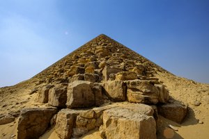 Egyptin vanha valtakunta; Dahshurin pyramidi; Egypti; Vanha valtakunta tekijältä Kenneth Garrett