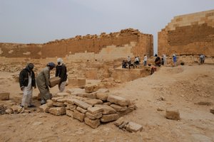 Last Pharaohs MM7836, Egypti, Taposiris Magna, temppeli, Kathleen Martinez, Osiris, Isi..., 2011 (kuva) tekijältä Kenneth Garrett