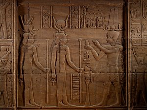 MM7836; Kleopatra; Egypti; Philaen temppeli; Assuan; Isis-temppeli; Viimeiset faaraot Ptolemaios I..., 2011 (kuva) tekijältä Kenneth Garrett