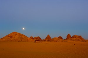 Taharka-pyramidi, Aspelta-pyramidi, 25. dynastian hautausmaa, Nuri, Sudan, Nubia, Nub..., 2007 (kuva) (kuva) tekijältä Kenneth Garrett