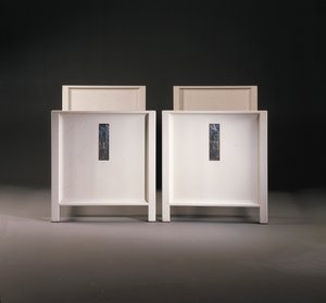 Pari Wiener Werkstatte -sänkyjä, n. 1904 (maalattu puu) tekijältä Koloman Moser