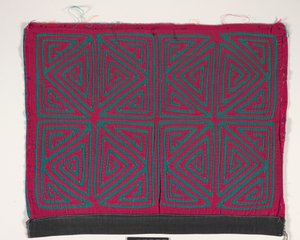 Shirt Panel (mola), n. 1950 (applikoitu puuvilla) tekijältä Kuna Indian Culture