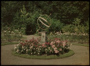Aurinkokello talon puutarhassa Kersbergen, Zeist tekijältä Lambertus Hendrik van Berk