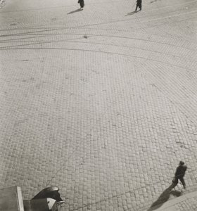 Nimetön, n. 1920 (gelatiinihopea kontaktiprintti) tekijältä Laszlo Moholy Nagy