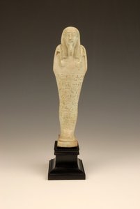 Shabti of Imhotep, 380-342 eKr. (fajanssi ja vihreä lasite)