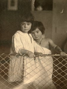 Muotokuva kahdesta lapsesta, 1800-luvun loppu tai 1900-luvun alku. tekijältä Leonid Andreyev