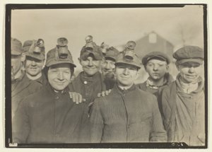 Breaker Boys Pennsylvanian hiilikaivoksessa tekijältä Lewis Wickes Hine