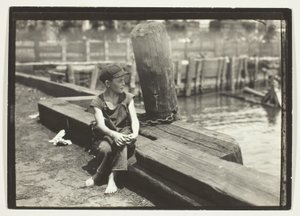Down On The Wharf, New York tekijältä Lewis Wickes Hine