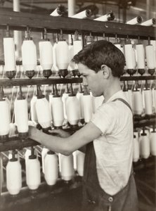 King Philip - mulekehräämö tekijältä Lewis Wickes Hine