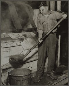  tekijältä Lewis Wickes Hine