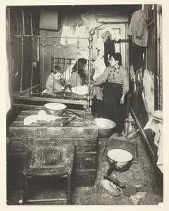 Vuokrakerrostalo tekijältä Lewis Wickes Hine