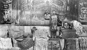 Alaskan intiaanipäälliköiden talo, 1897 tekijältä Lloyd Valentine and Pond, Edwin Percy Winter
