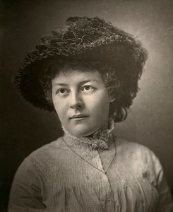 Adela Measor, irlantilainen näyttelijä, 1882 tekijältä London Stereoscopic and Photographic Co