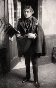 John Martin-Harvey 1863-1944, englantilainen näyttelijä, 1900-luvun alku. tekijältä London Stereoscopic and Photographic Co