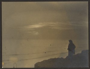 [Kuva Auringonlaskun katselu] tekijältä Louis Fleckenstein