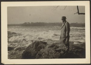  tekijältä Louis Fleckenstein