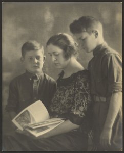  tekijältä Louis Fleckenstein