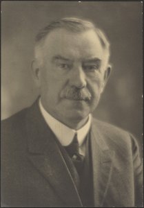  tekijältä Louis Fleckenstein