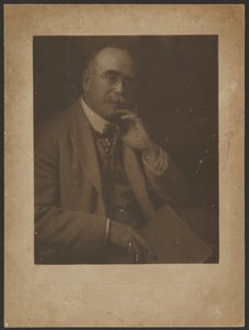  tekijältä Louis Fleckenstein