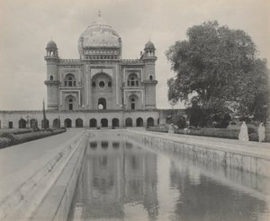 Saftar Jungin hauta, Delhi, n. 1890-luku (platinapaino).