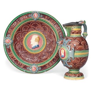 Minton-majolica-astia ja teline